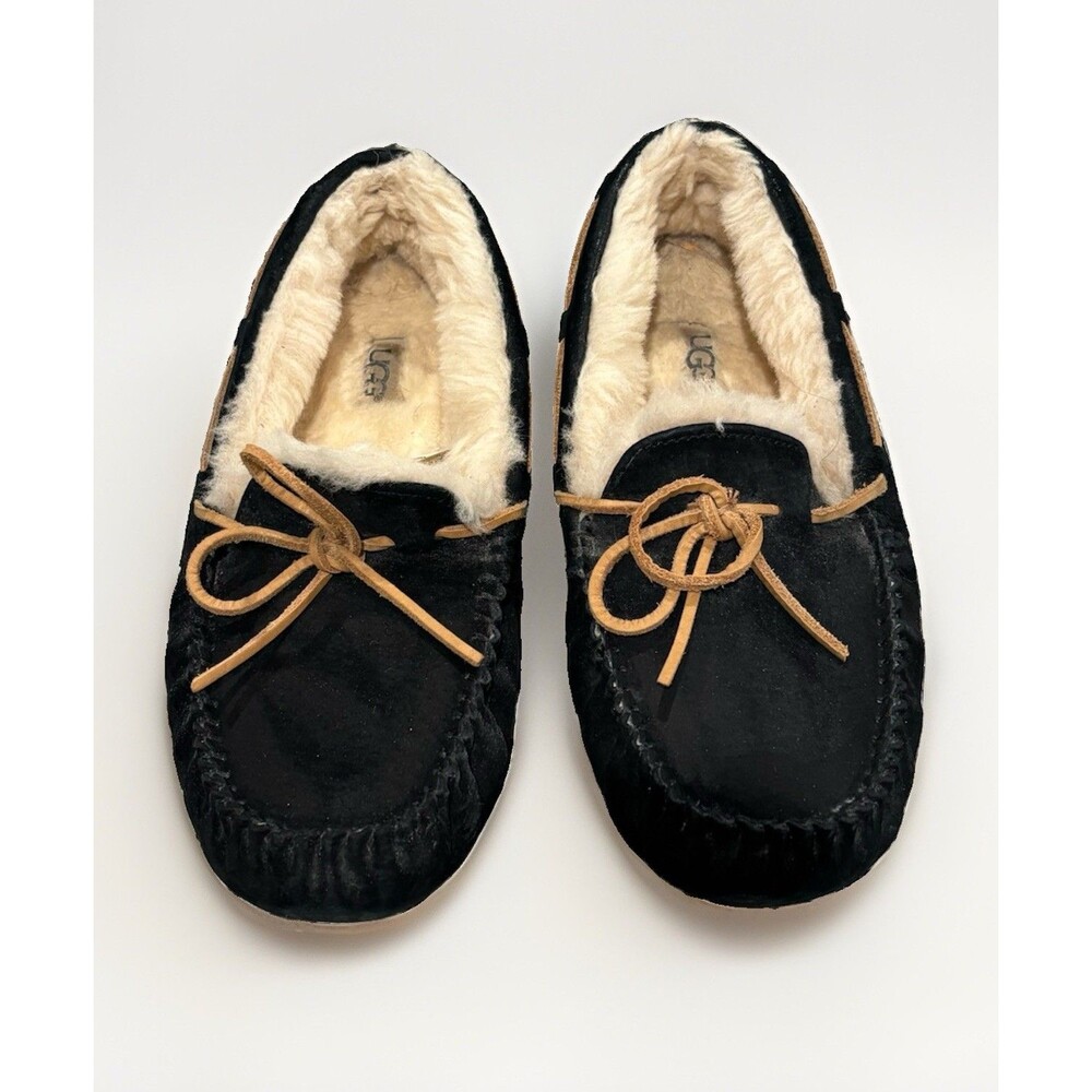 UGG Australia Dakota Moccasin Slipper Black Suede Shearling Women’s Size 9
